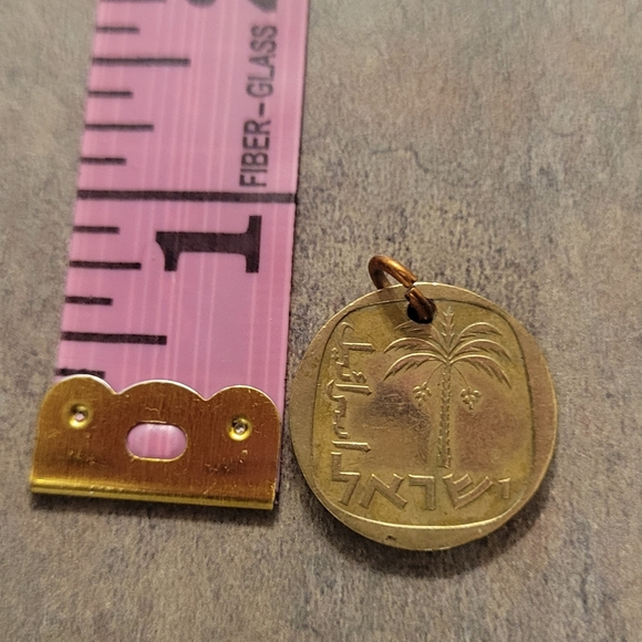 Vintage Gold Israeli AGOROT Palm Tree Pendant - Picture 3 of 3